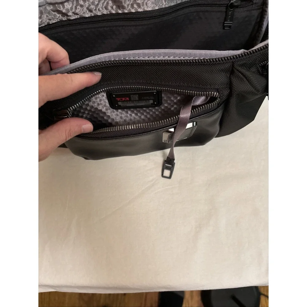 Tumi Alpha Bravo Kelley Chest Sling Bag Black Ballistic Nylon 232399D
